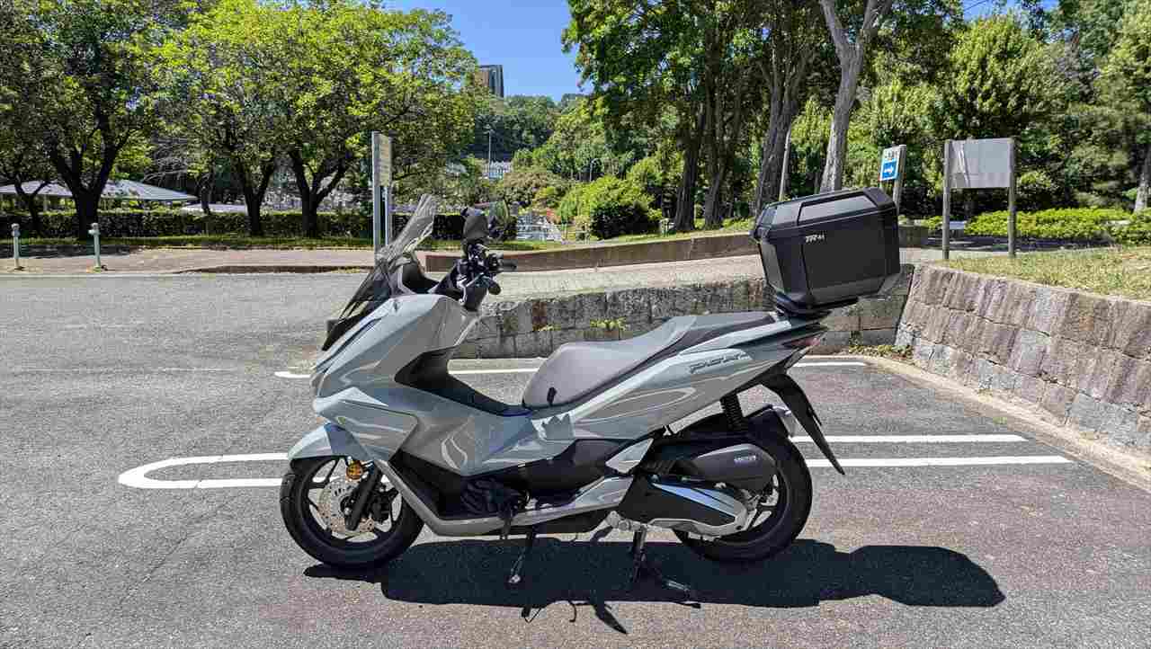 PCX side