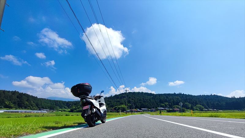 高架橋など、交差の無い直線