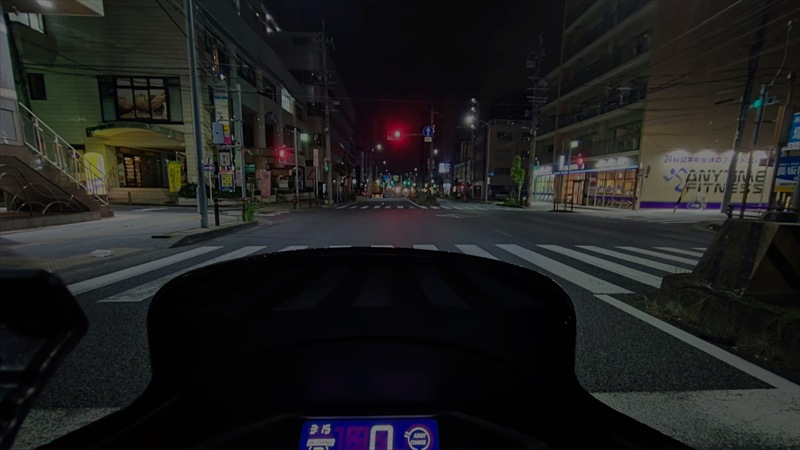 夜も頑張れば見える