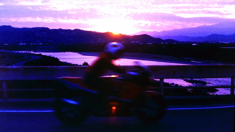 テラさんはガンマと共に遠くへ行った　～バイクは股で曲がるんだよ～